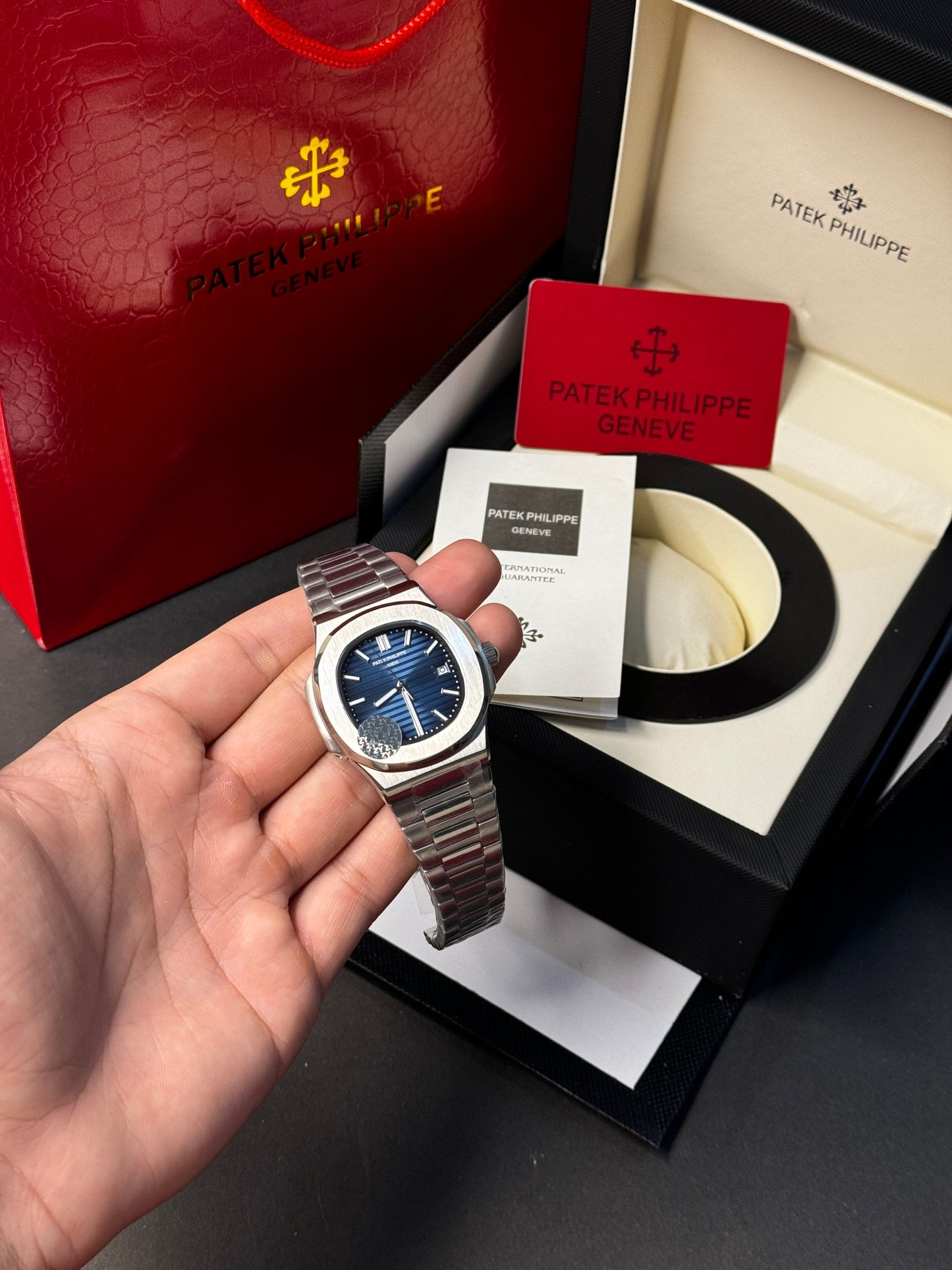 Patek Philippe Geneve Master AAA. Copy